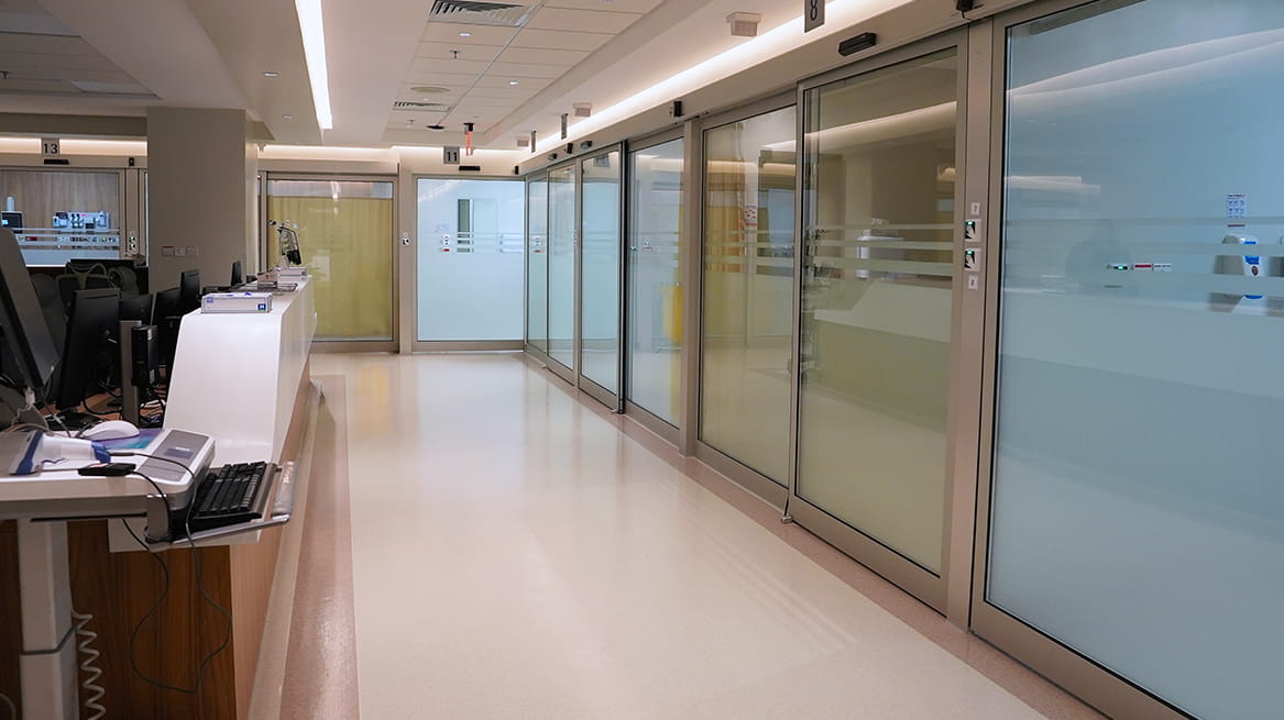 article-new-emergency-room-observation-area-now-open-at-jhah-dhahran-caro-02.jpg