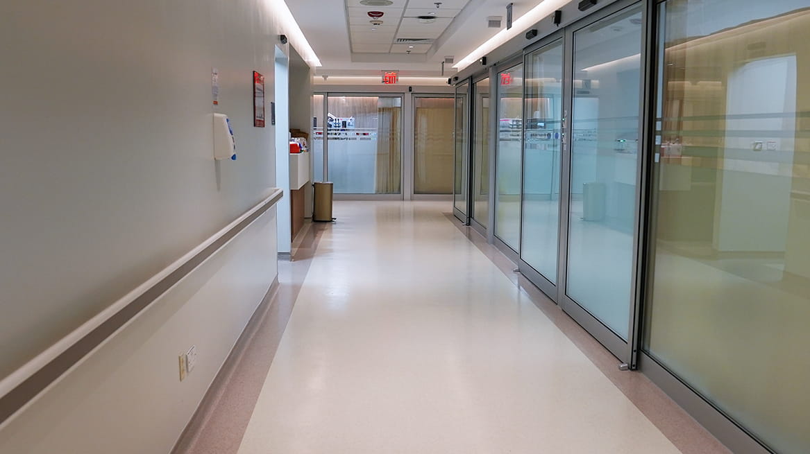 article-new-emergency-room-observation-area-now-open-at-jhah-dhahran-caro-03.jpg
